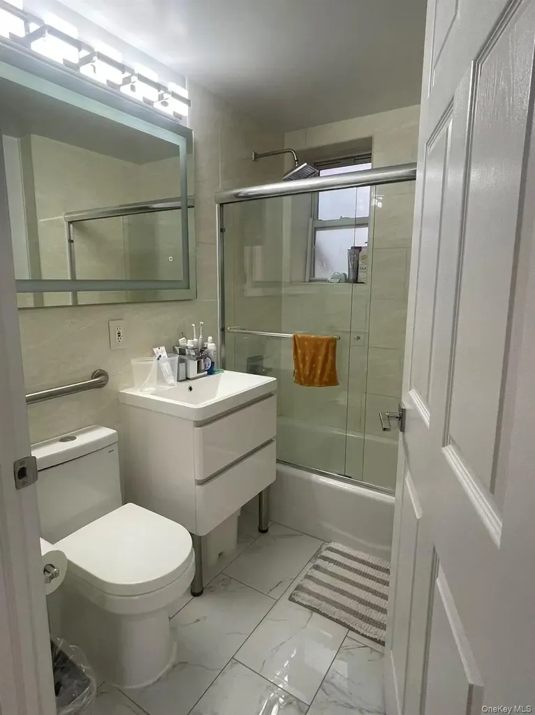 137-08 31st Road Flushing NY 11354