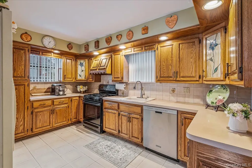 150-38 24th Avenue Whitestone NY 11357