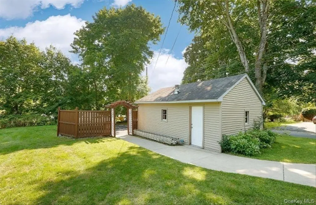 266 Scheller Park Road Coxsackie NY 12124
