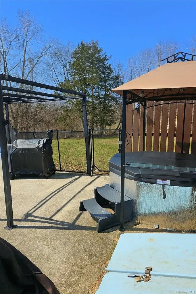 266 Scheller Park Road Coxsackie NY 12124