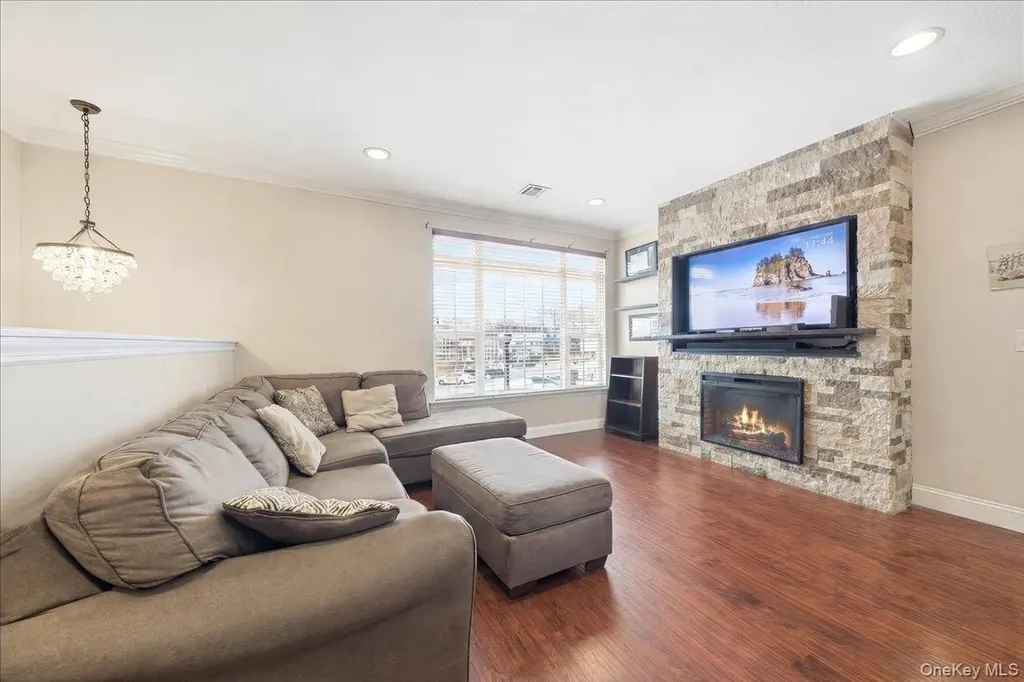 126 Mermaid Lane Bronx NY 10473