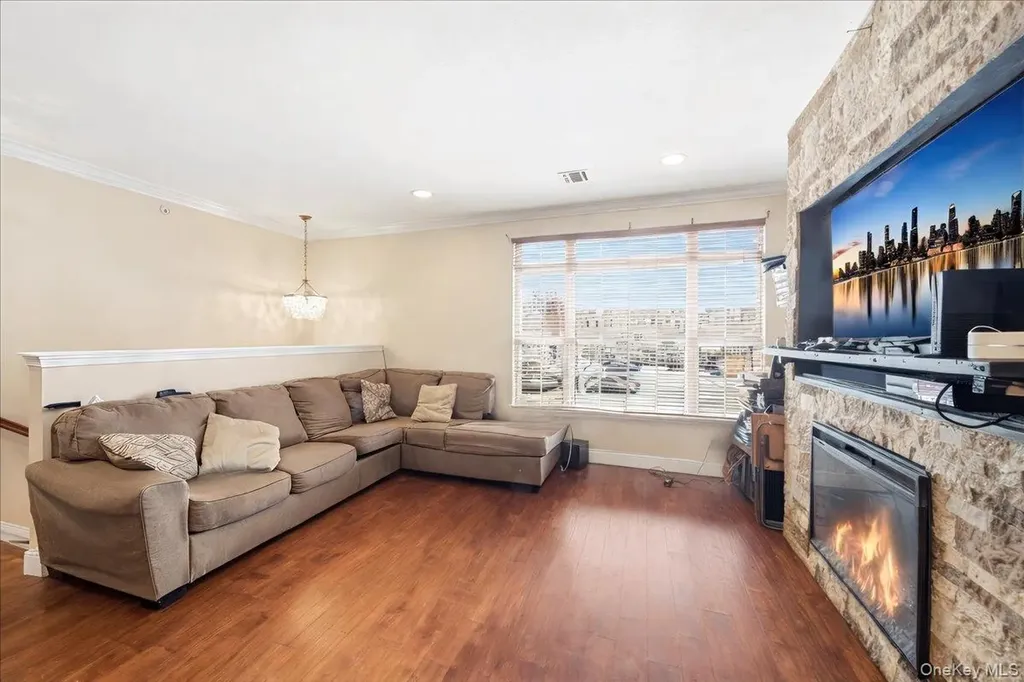 126 Mermaid Lane Bronx NY 10473