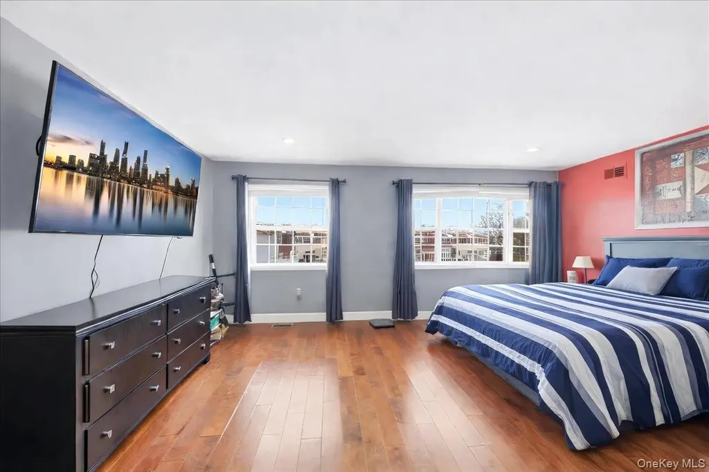 126 Mermaid Lane Bronx NY 10473
