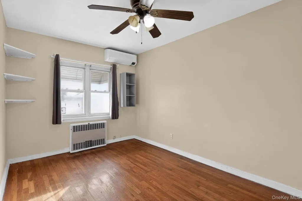 4817 Wilder Avenue Bronx NY 10470