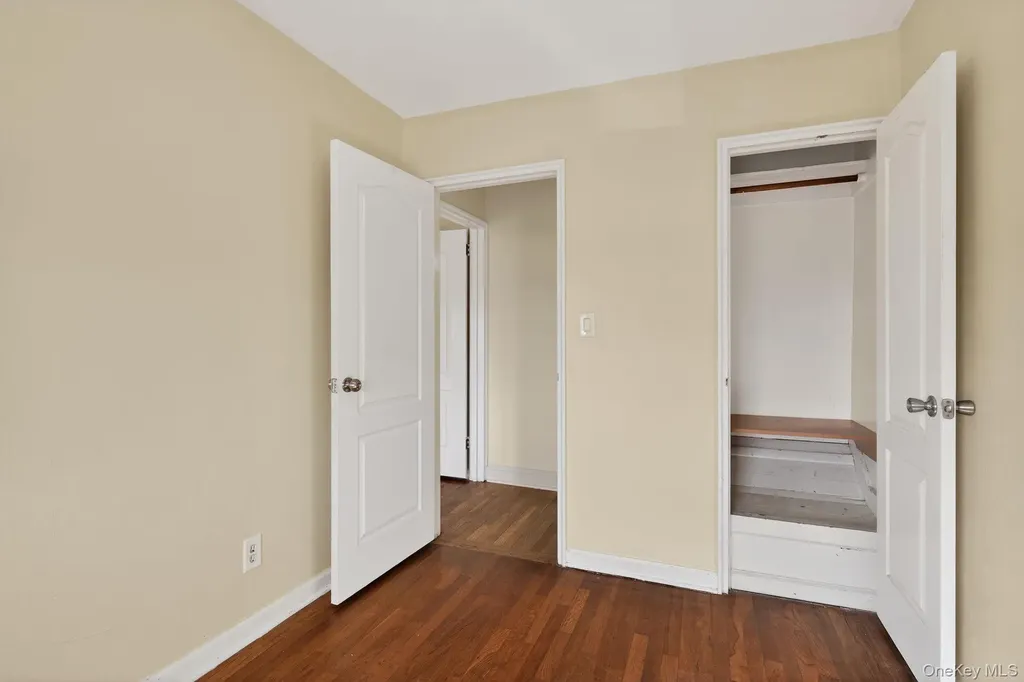 4817 Wilder Avenue Bronx NY 10470