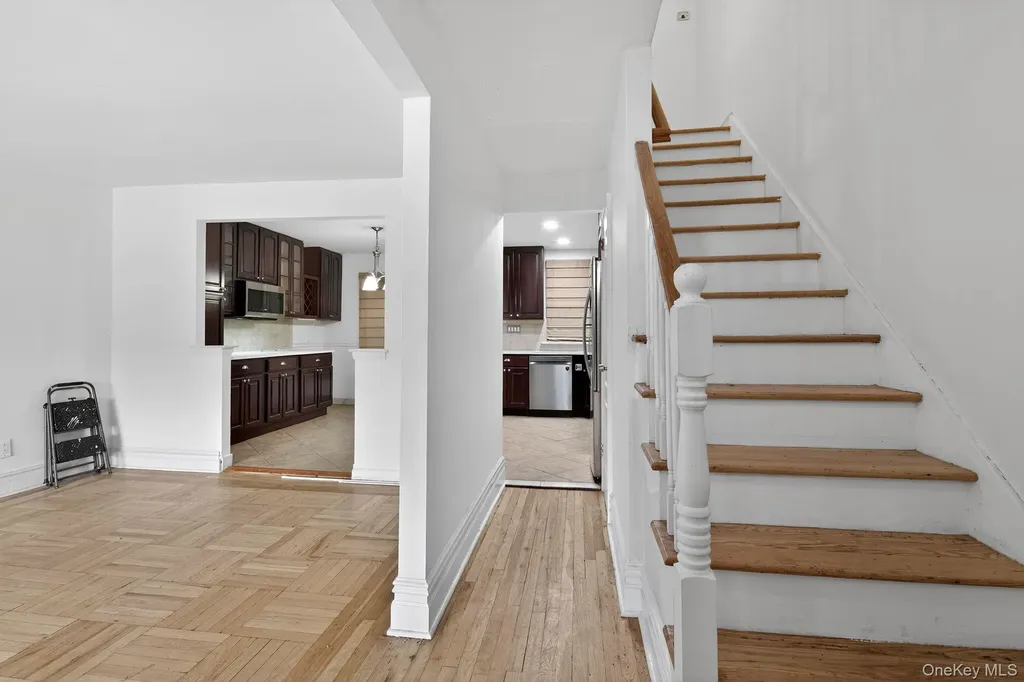 4817 Wilder Avenue Bronx NY 10470