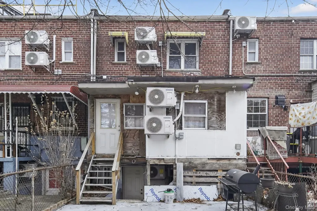 4817 Wilder Avenue Bronx NY 10470