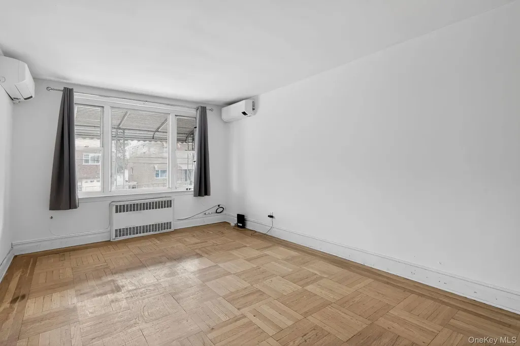 4817 Wilder Avenue Bronx NY 10470