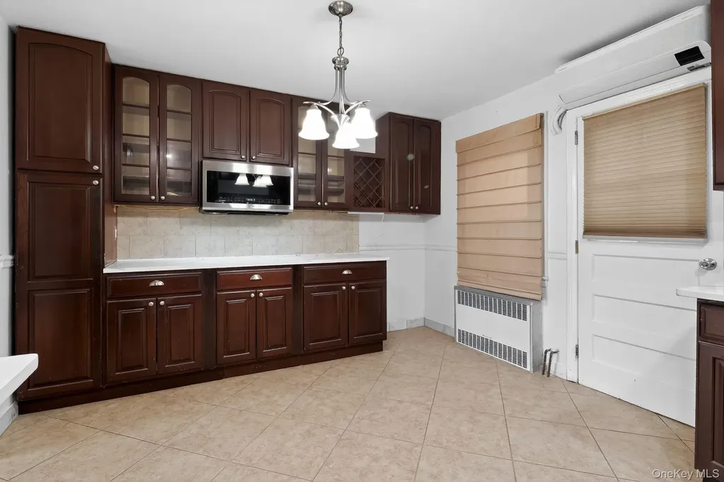 4817 Wilder Avenue Bronx NY 10470
