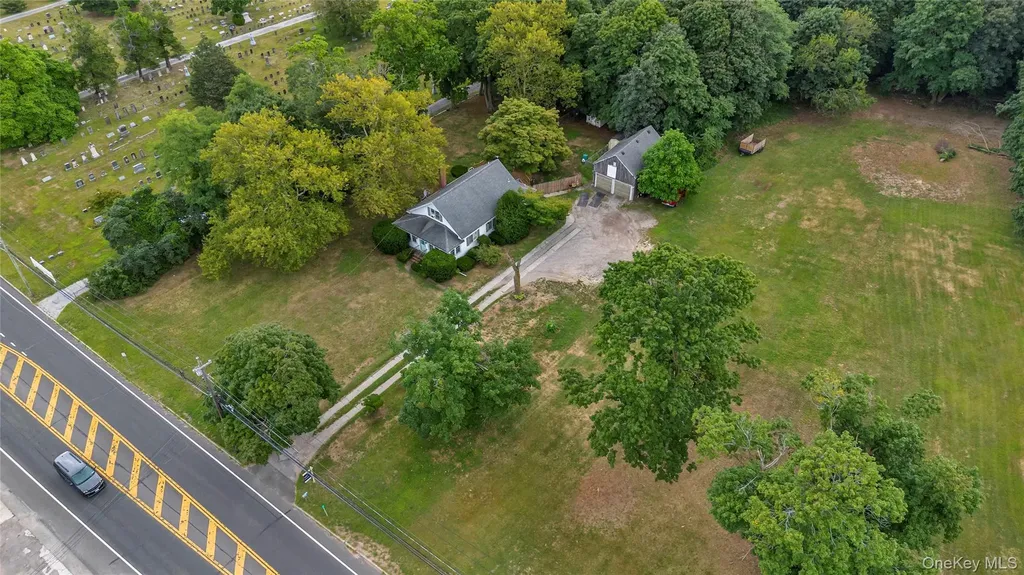 653 Main Road Aquebogue NY 11931