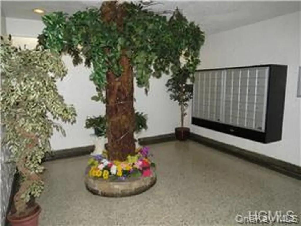 1332 Metropolitan Avenue Bronx NY 10462