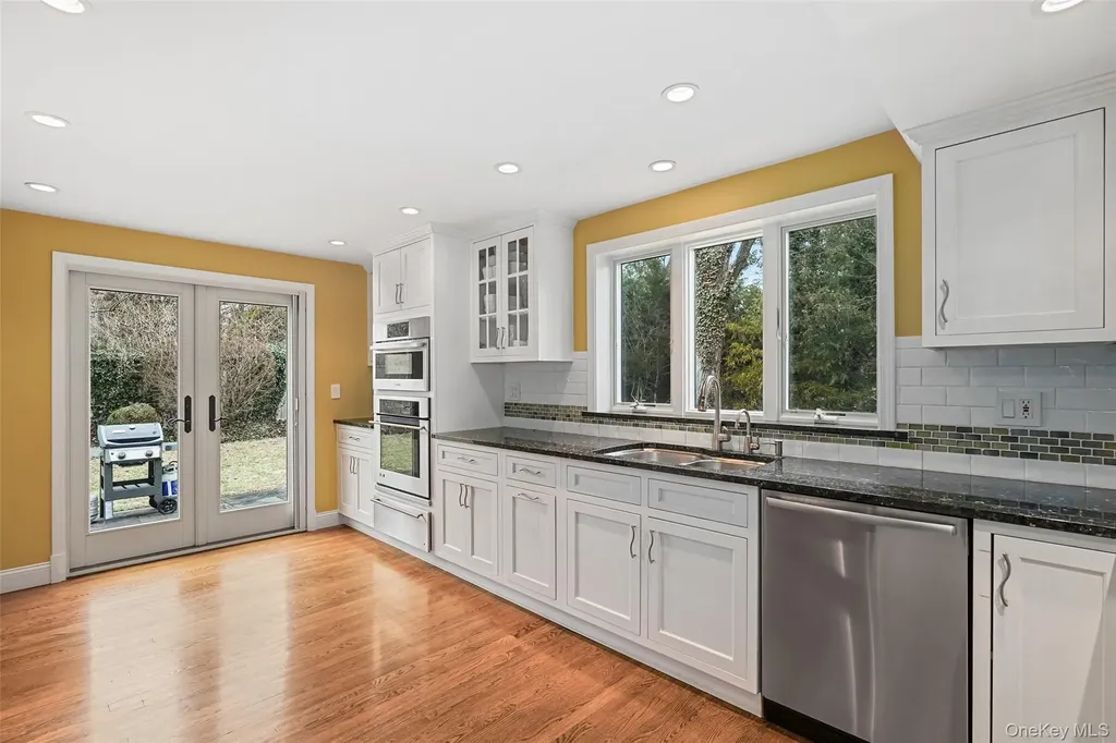 6 Old Oak Road Rye Brook NY 10573