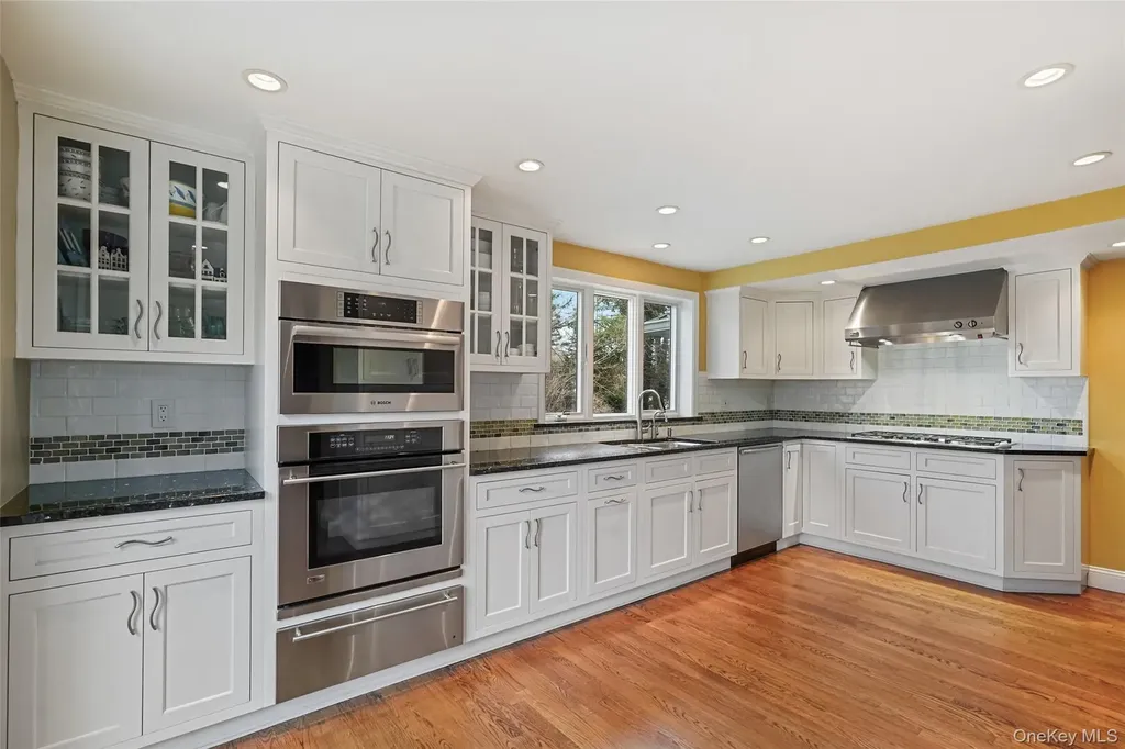 6 Old Oak Road Rye Brook NY 10573