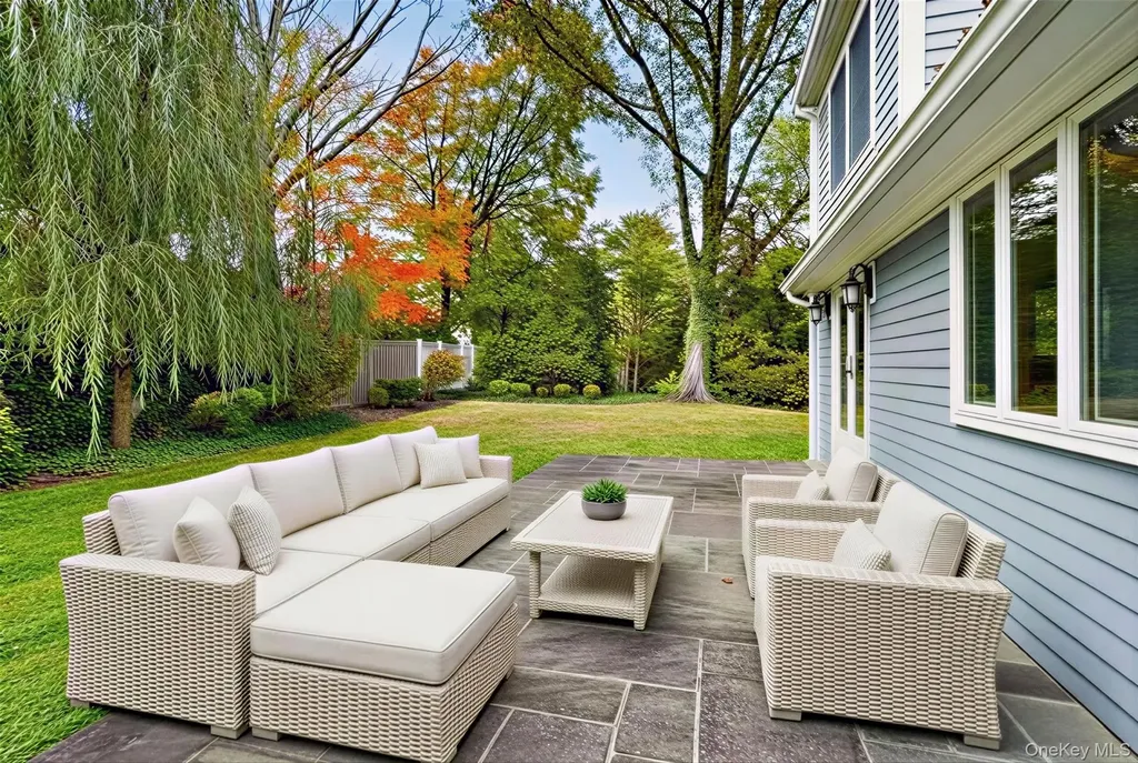 6 Old Oak Road Rye Brook NY 10573