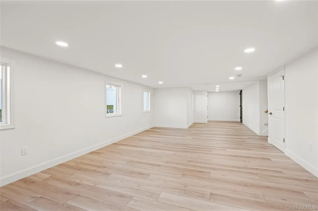 5 Poplar Drive Smithtown NY 11787