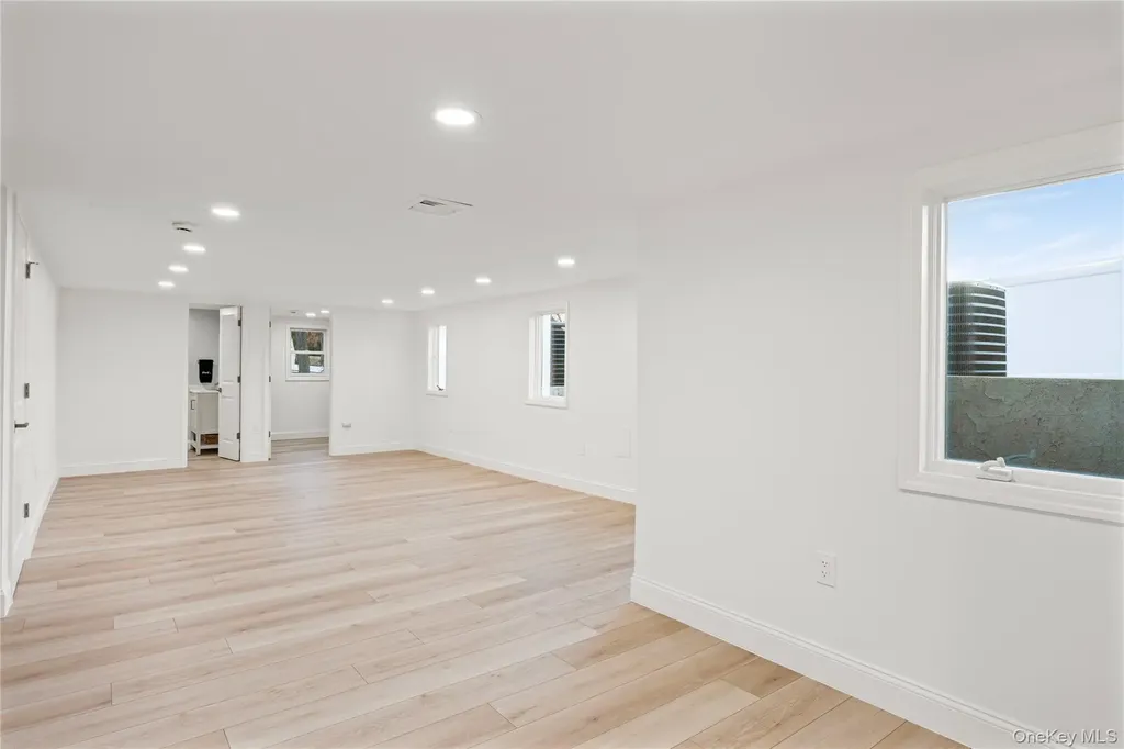 5 Poplar Drive Smithtown NY 11787