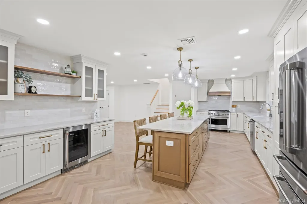 5 Poplar Drive Smithtown NY 11787