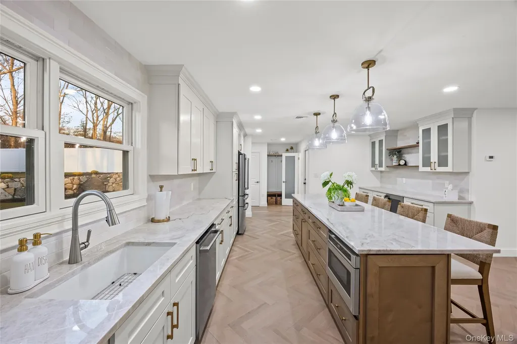 5 Poplar Drive Smithtown NY 11787