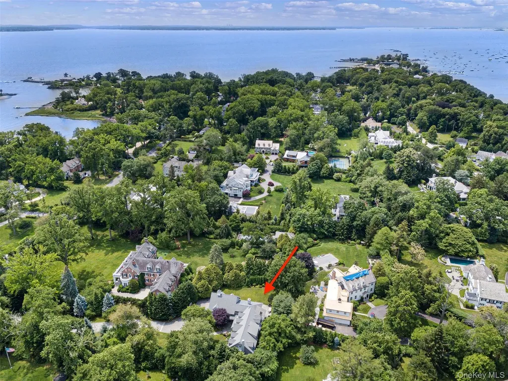 880 Forest Avenue Rye NY 10580
