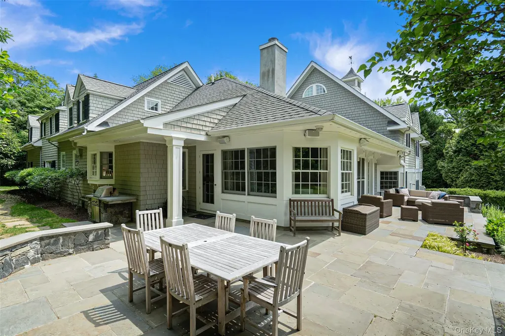 880 Forest Avenue Rye NY 10580