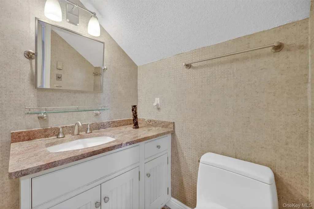228 Heritage Hills Somers NY 10589
