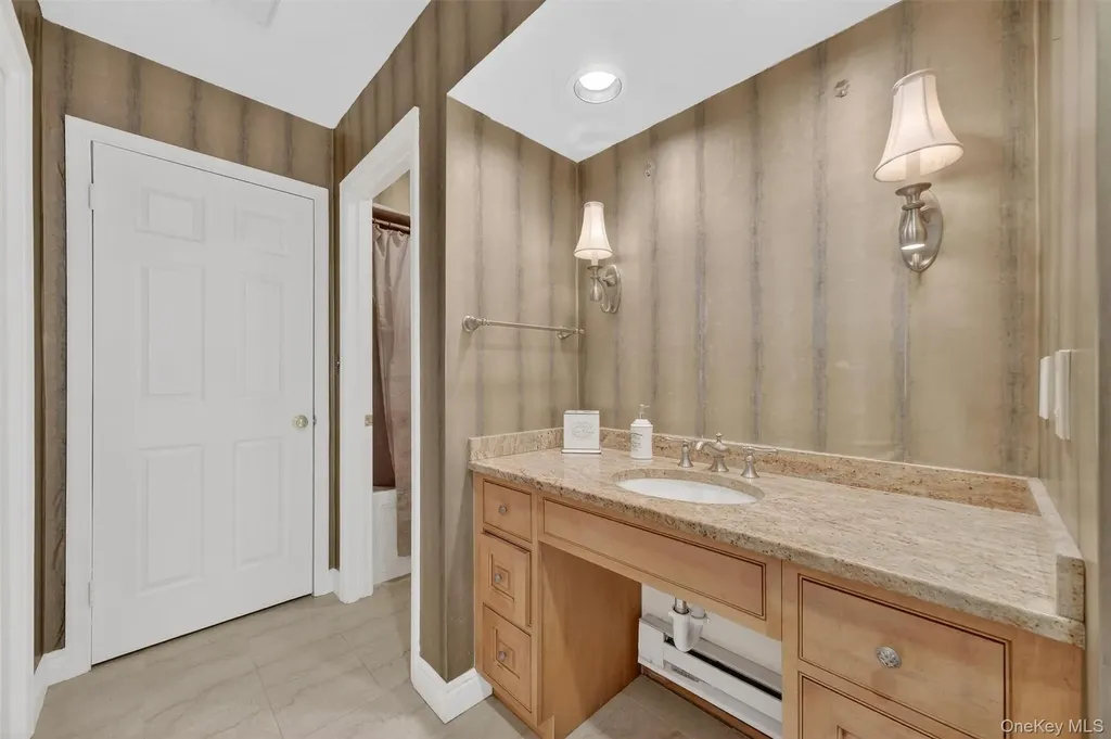 228 Heritage Hills Somers NY 10589