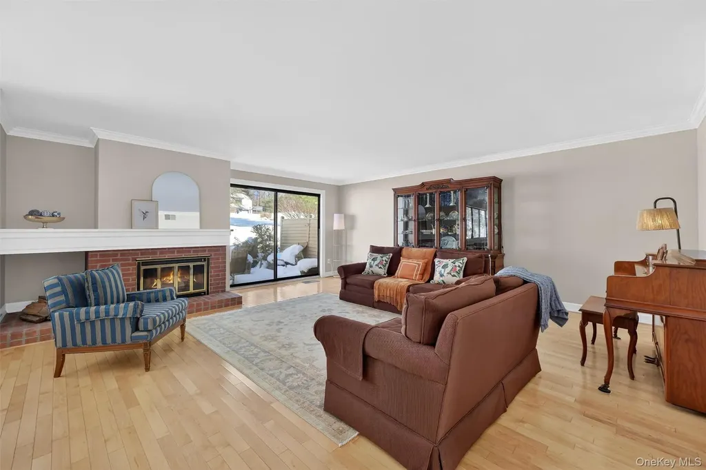 228 Heritage Hills Somers NY 10589