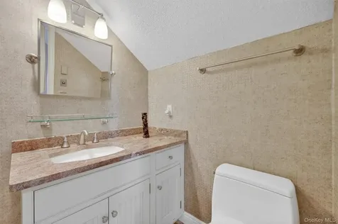 228 Heritage Hills Somers NY 10589
