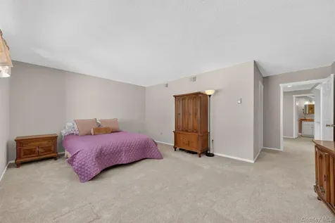 228 Heritage Hills Somers NY 10589