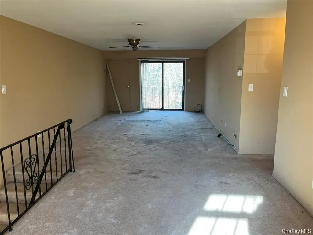 45 Newbrook Lane Bay Shore NY 11706