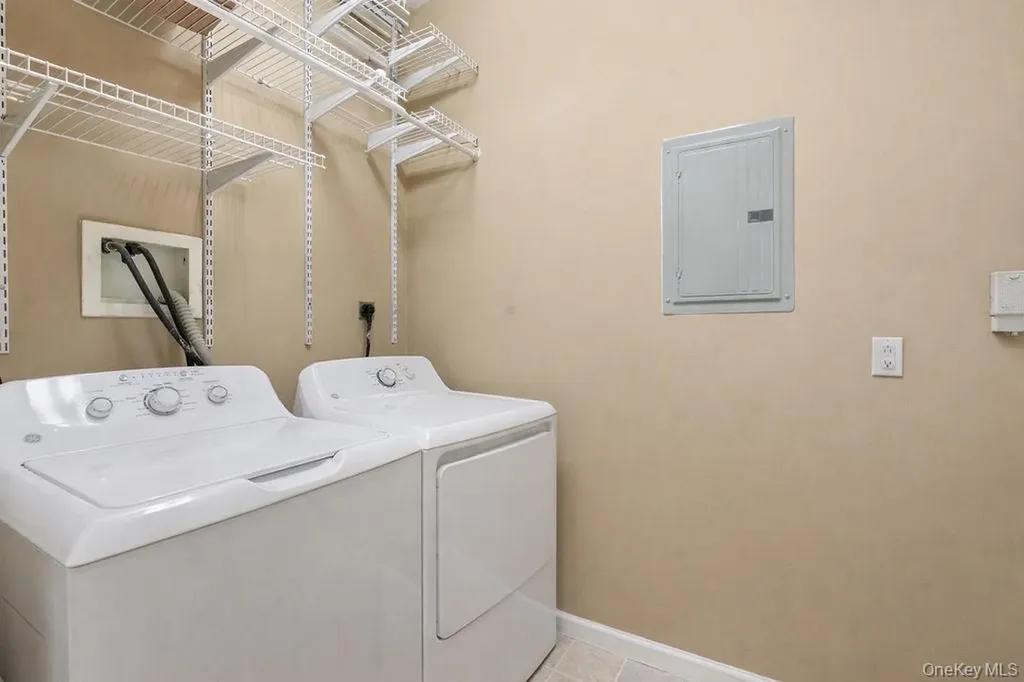 305 Glenwood Drive Briarcliff Manor NY 10510