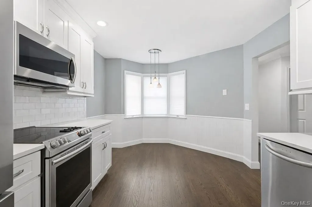 305 Glenwood Drive Briarcliff Manor NY 10510