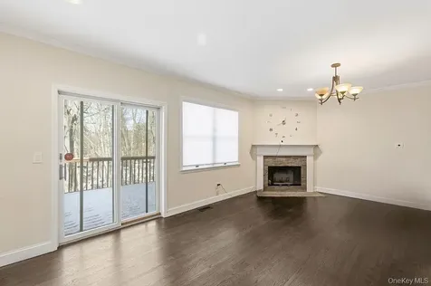 305 Glenwood Drive Briarcliff Manor NY 10510