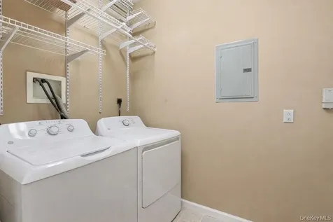 305 Glenwood Drive Briarcliff Manor NY 10510