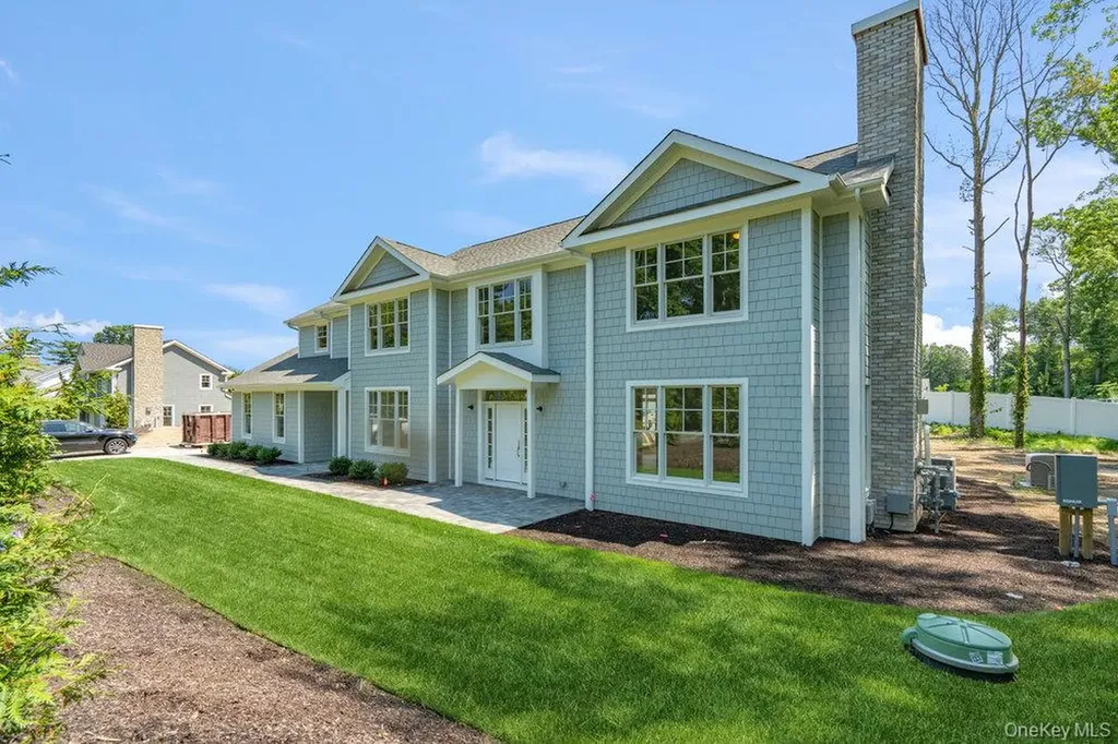 48 Plainview Road Woodbury NY 11797