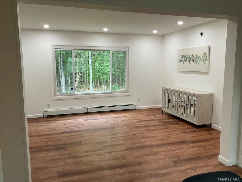 35 Mohawk Circle Ferndale NY 12734