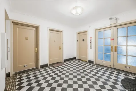 4 Park Lane Mount Vernon Avenue Mount Vernon NY 10552