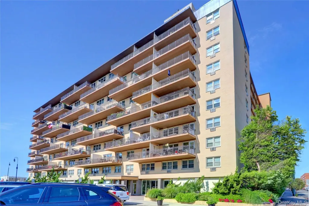 25 Neptune Boulevard Long Beach NY 11561