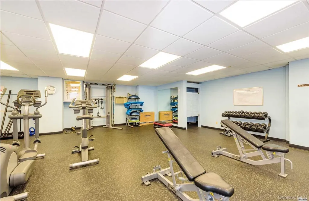 25 Neptune Boulevard Long Beach NY 11561