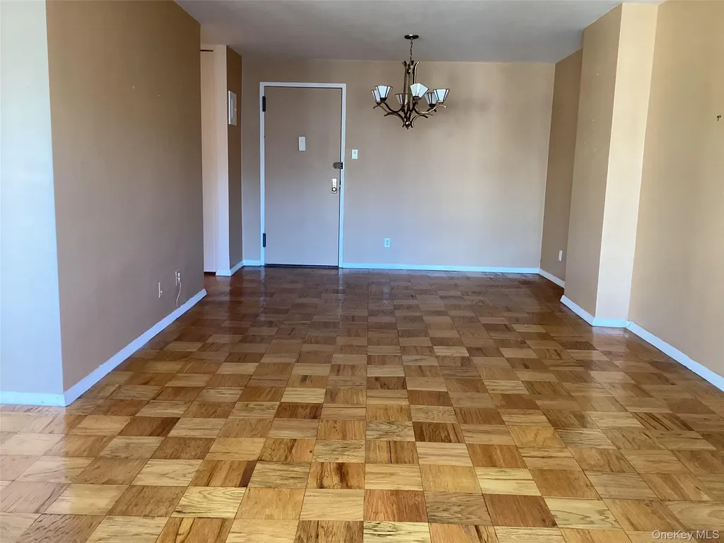 25 Neptune Boulevard Long Beach NY 11561