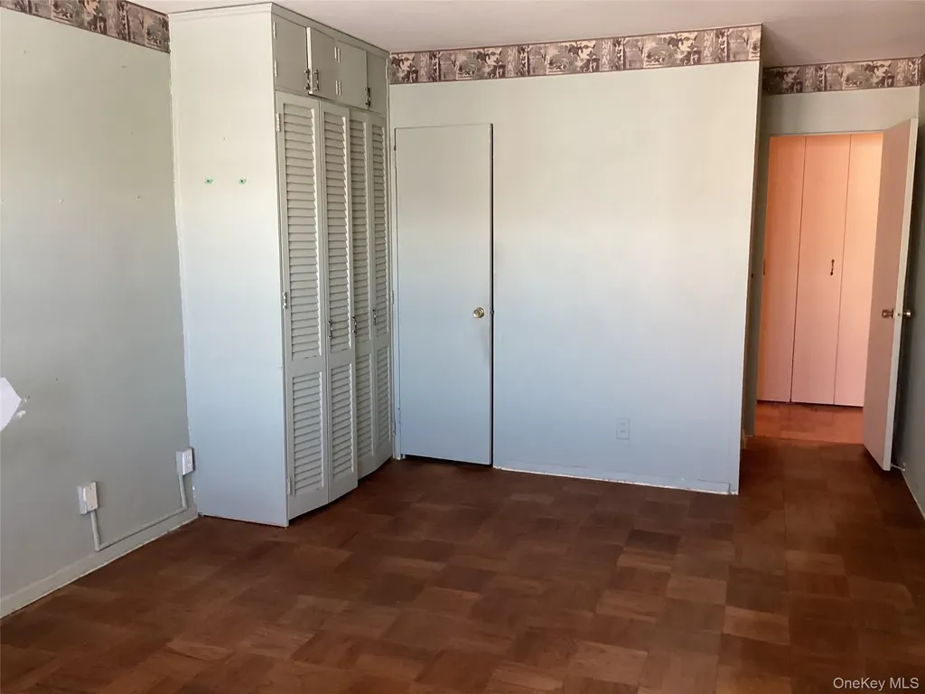 25 Neptune Boulevard Long Beach NY 11561