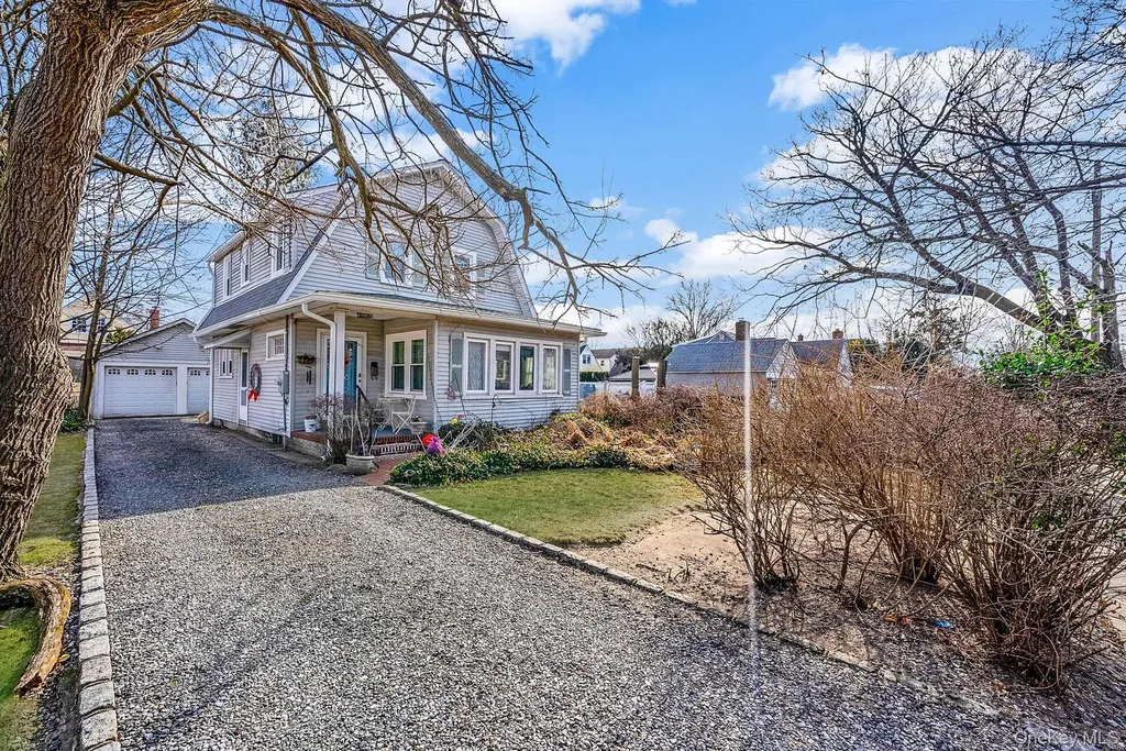 2469 Washington Avenue Oceanside NY 11572