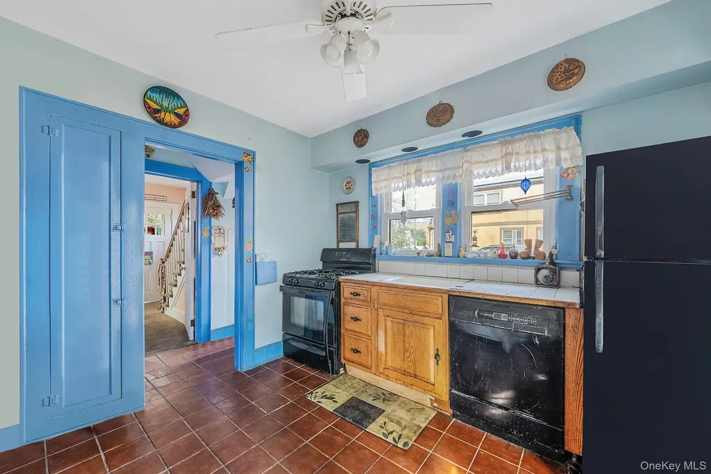 2469 Washington Avenue Oceanside NY 11572