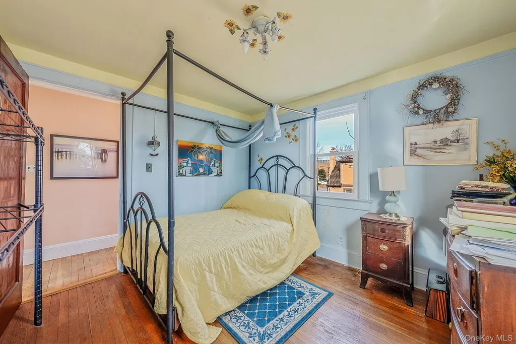 2469 Washington Avenue Oceanside NY 11572