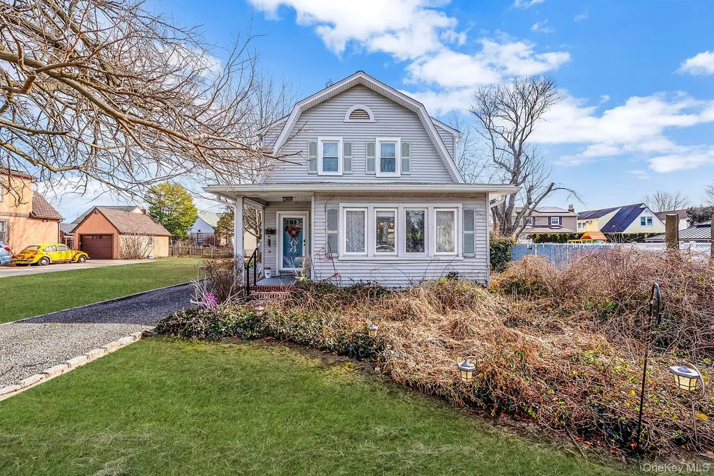 2469 Washington Avenue Oceanside NY 11572