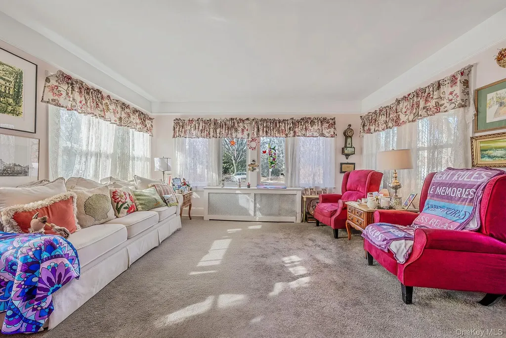 2469 Washington Avenue Oceanside NY 11572