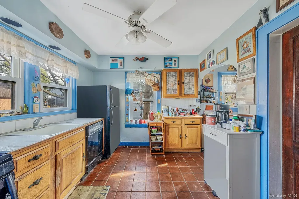 2469 Washington Avenue Oceanside NY 11572
