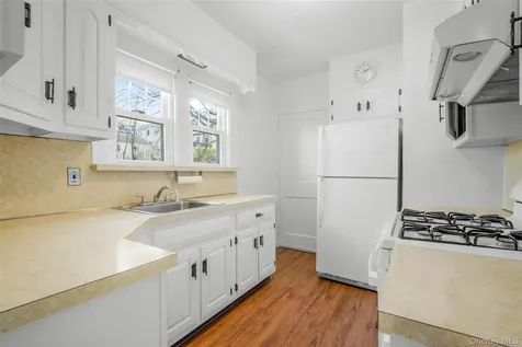 42 Crestview Street New Rochelle NY 10801