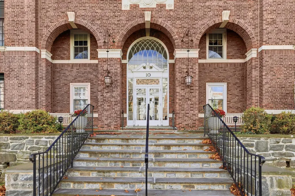 10 Brooklands Bronxville NY 10708