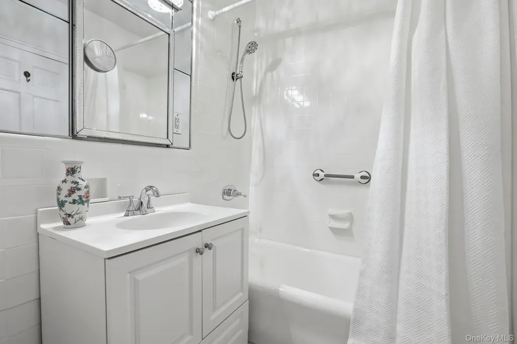 10 Brooklands Bronxville NY 10708